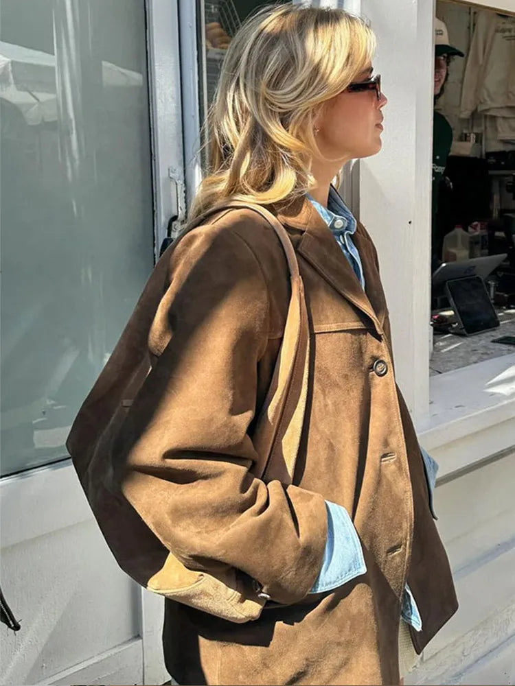 AMARA | ELEGANT BROWN COAT